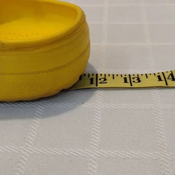 Unisex Yellow Holey Soles Canada Sandals! Gently Used Condition! CONSIGNMENT! - Picture 12 of 12